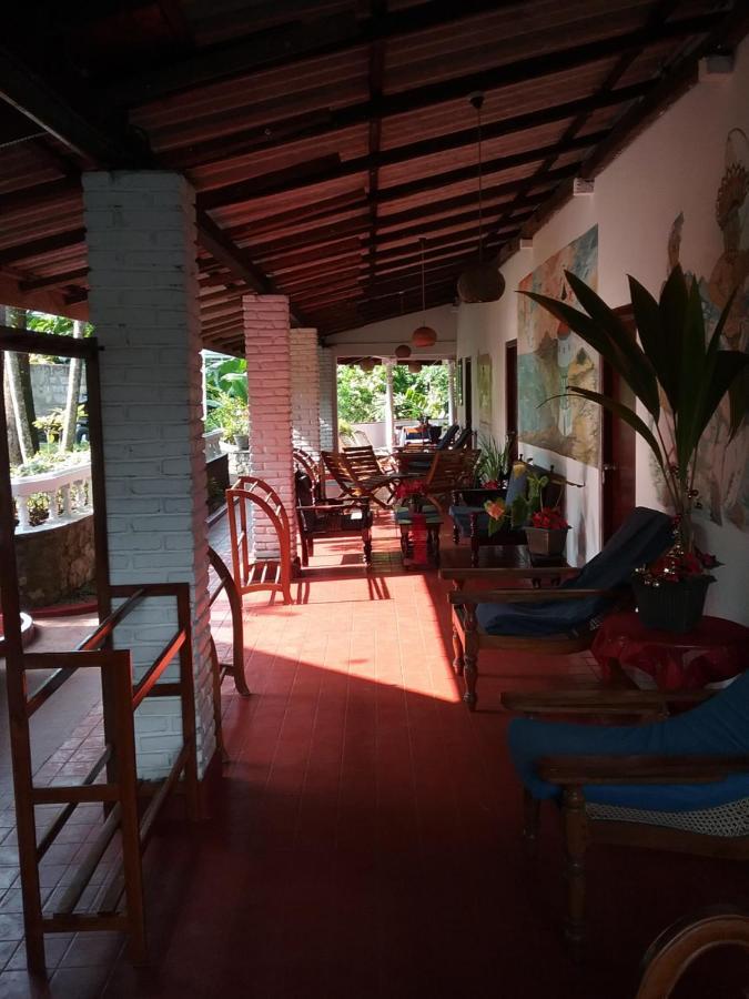 Gasthaus Langeoog Unawatuna Bagian luar foto