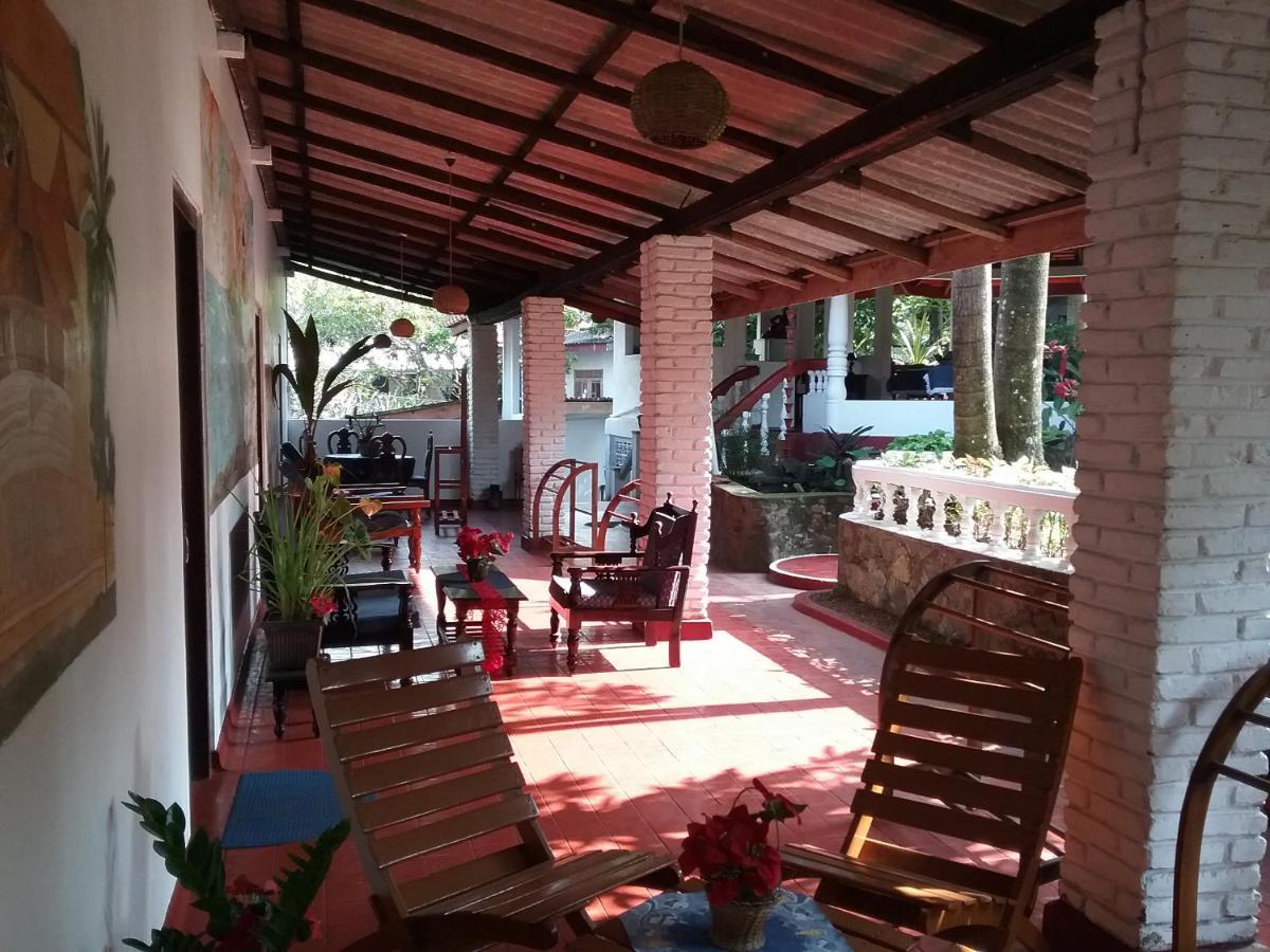 Gasthaus Langeoog Unawatuna Bagian luar foto