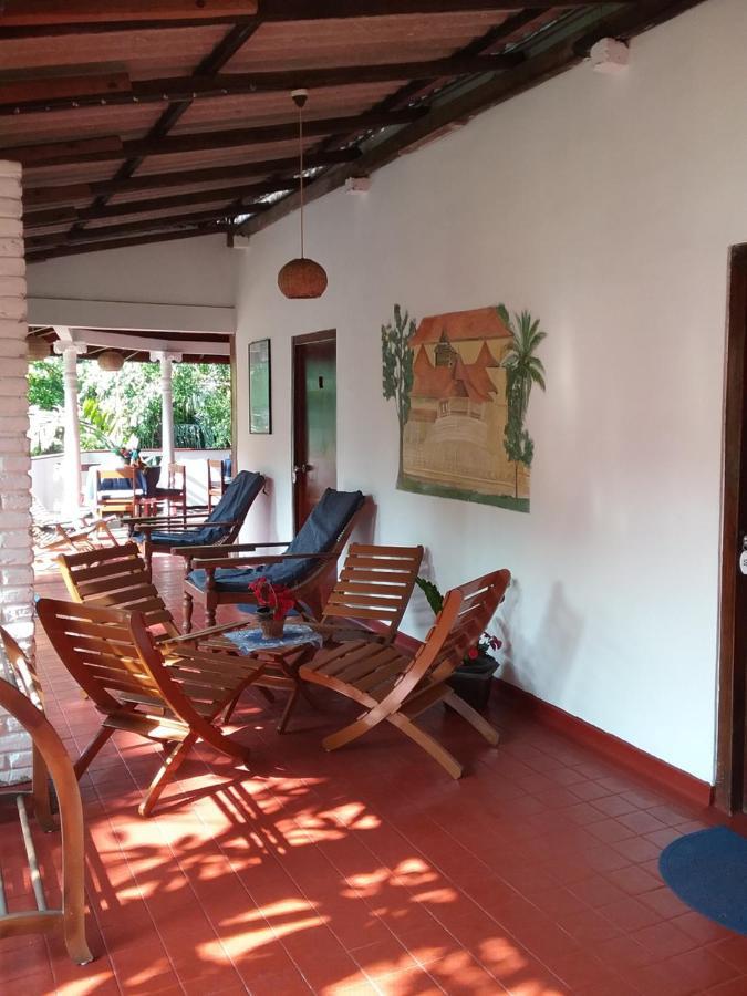 Gasthaus Langeoog Unawatuna Bagian luar foto